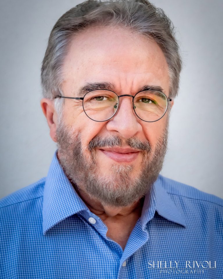 Business headshot of older man in glasses by Bay Area photographer Shelly Rivoli
