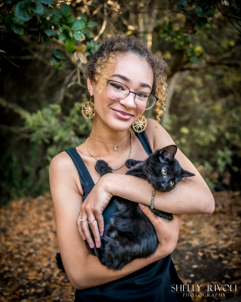 Bay Area senior portrait with pet cat and young woman by photographer Shelly Rivoli